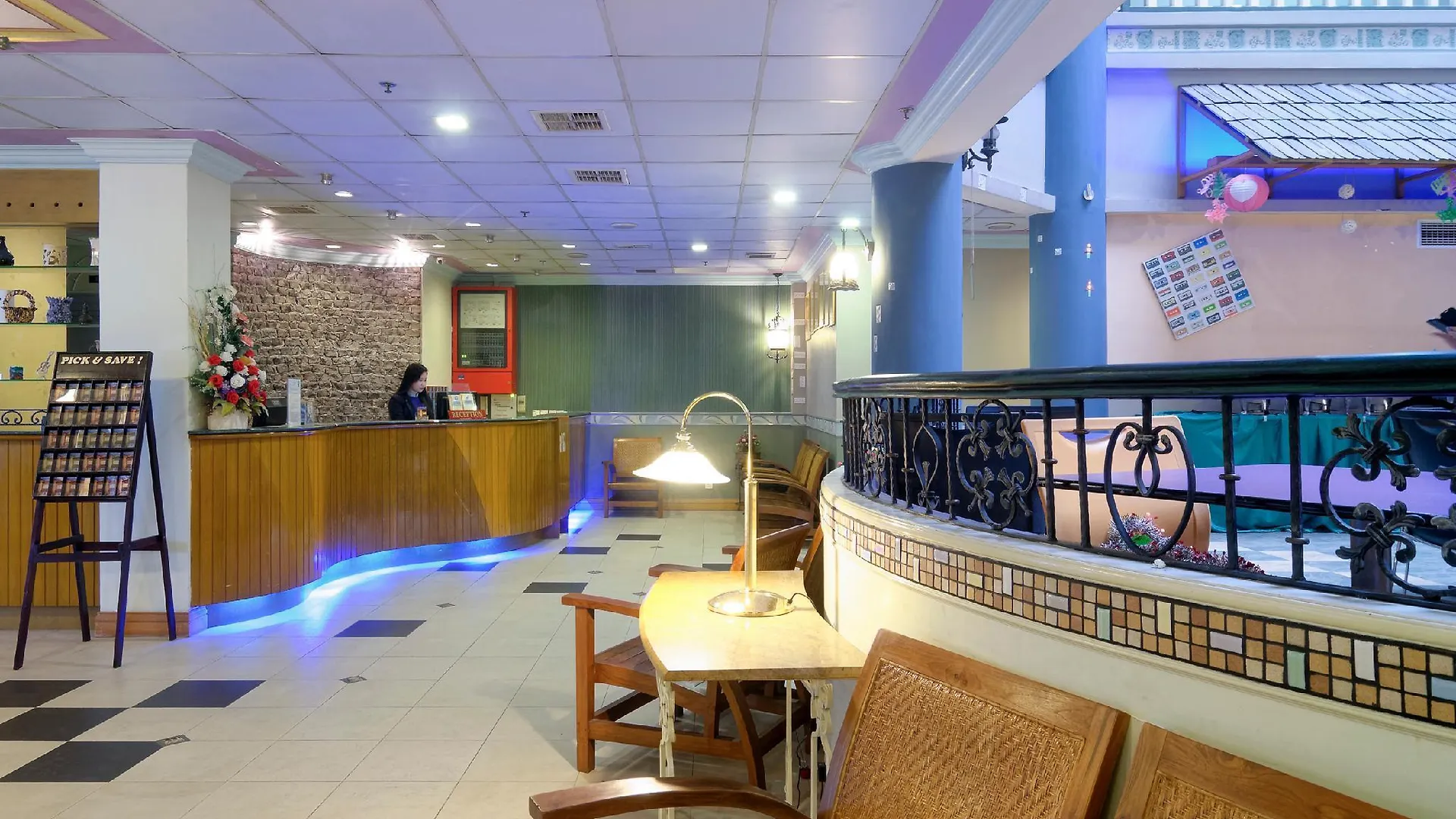 Megah D'Aru Hotel Kota Kinabalu 2*,