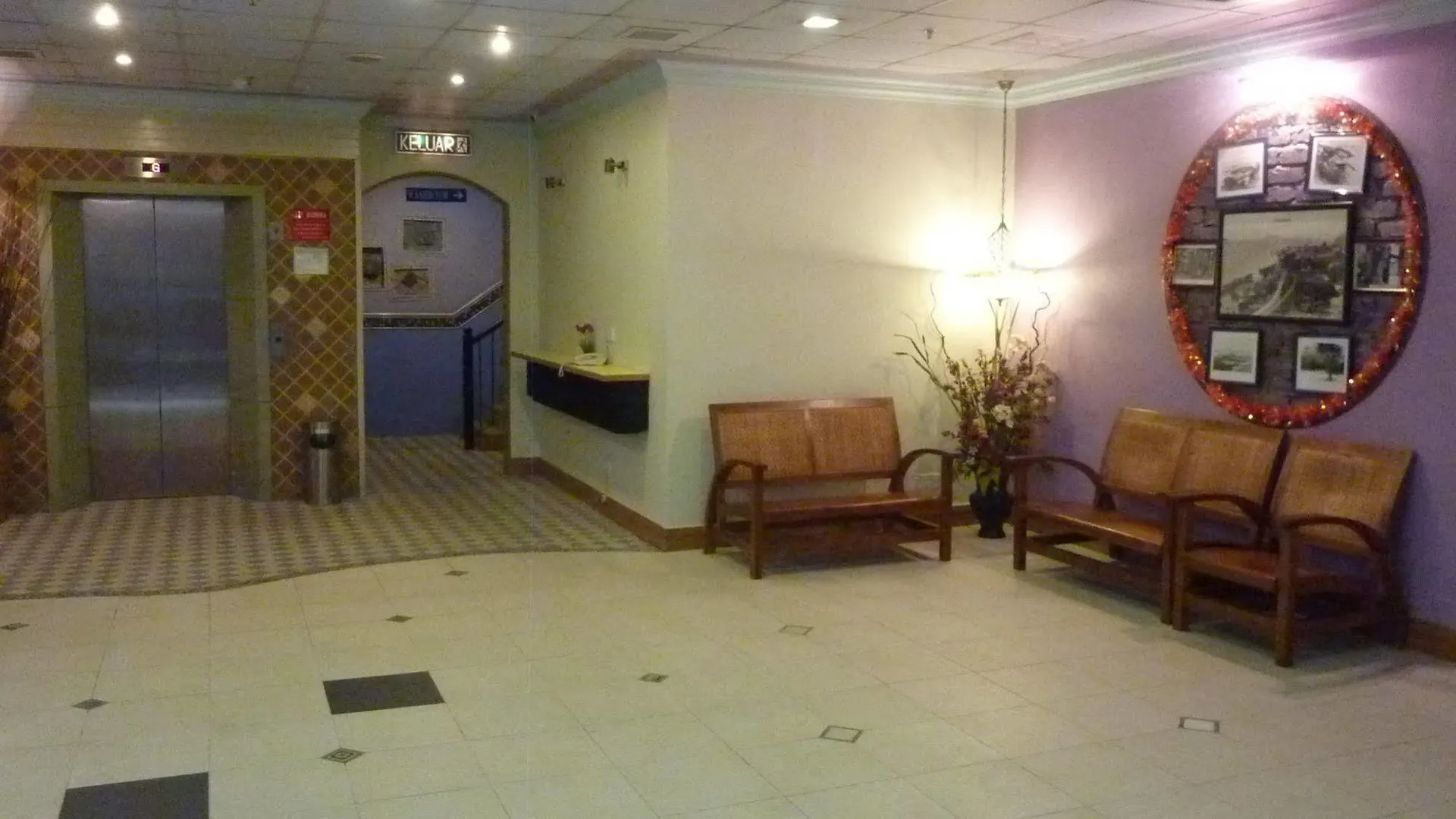 Megah D'Aru Hotel Kota Kinabalu 2*,