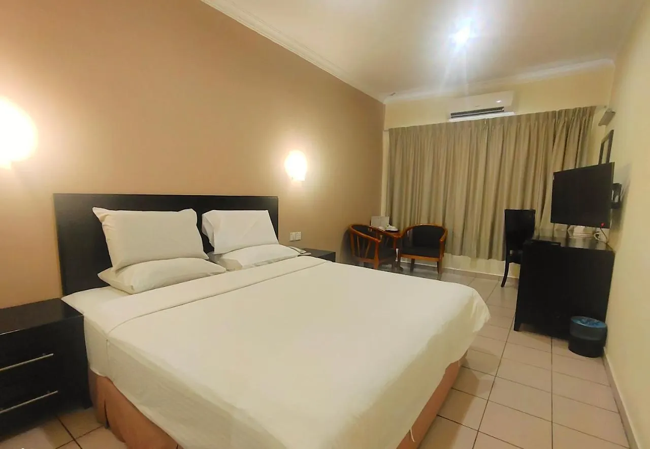 Megah D'Aru Hotel Kota Kinabalu 2*,
